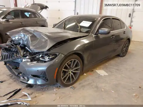 3MW5R7J09M8C11709 — 2021 BMW 3ER, zdjęcie 2 z IAAI, Przód