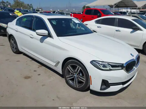 WBA13AG05MCF31349 — 2021 BMW 530E, ЗАДНЯЯ ЧАСТЬ (Rear), фото до ремонта