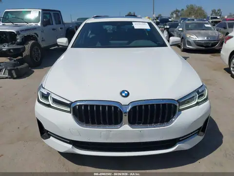 WBA13AG05MCF31349 — 2021 BMW 530E, photo 13 from IAAI 28.10.2026, Rear end