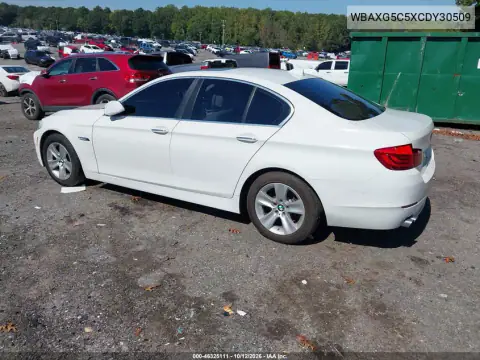 WBAXG5C5XCDY30509 — 2012 BMW 5ER, მარჯვენა მხარე, ფოტოები შეკეთებამდე