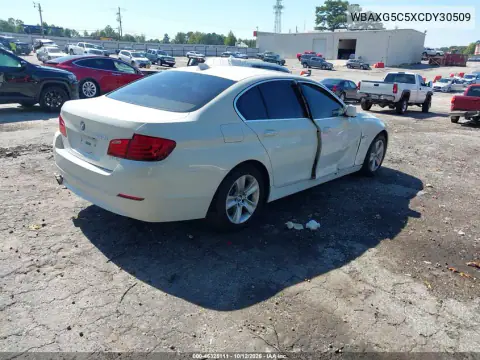 WBAXG5C5XCDY30509 — 2012 BMW 5ER, photo 5 from IAAI, Right side