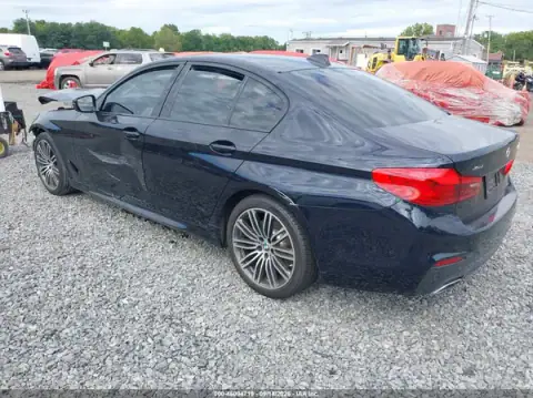 WBAJS3C05LCE12199 — 2020 BMW 5ER, foto 3 de IAAI, Parte delantera