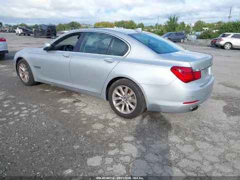 2014 BMW 740I VIN WBAYA6C52ED144110 фото 3