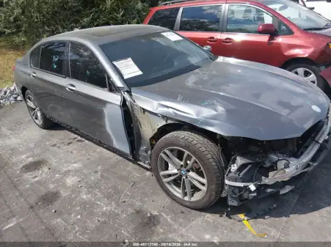 WBA7F2C55JG424876 — 2018 BMW 7ER, მითითებული არ არის (Unknown), ფოტოები შეკეთებამდე