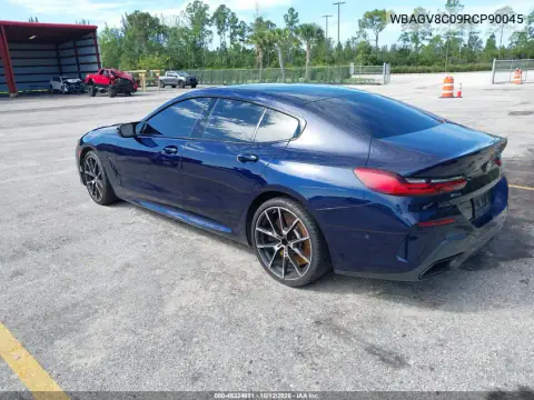 WBAGV8C09RCP90045 — 2024 BMW 8ER, zdjęcie 3 z IAAI, Zalanie
