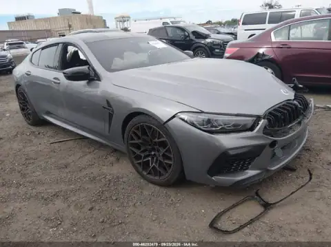 WBSGV0C0XPCL62348 — 2023 BMW M8, წინა ნაწილი (Front End), ფოტოები შეკეთებამდე