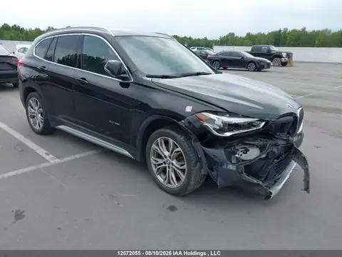 WBXHT3C36H5F81199 — 2017 BMW X1, Przód (Front), zdjęć przed naprawą