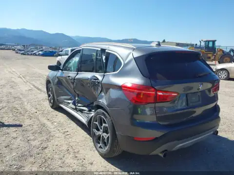 WBXHT3C32H5F86755 — 2017 BMW X1, фото 3 з IAAI, Лівий бік