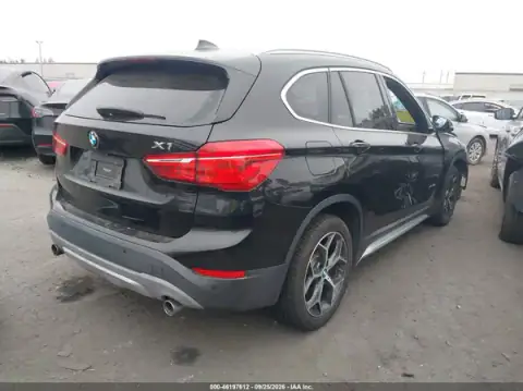 WBXHT3C3XH5F79H30 — 2017 BMW X1, ფოტო 4, IAAI, წინა მარცხენა ნაწილი