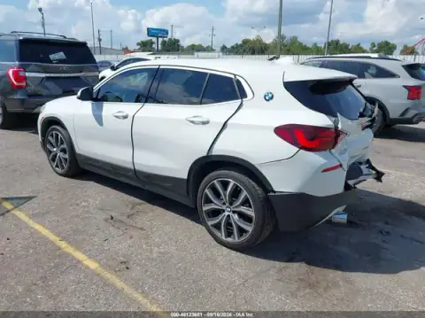 WBXYH9C01M5S46014 — 2021 BMW X2, photo 3 from IAAI, Rear end