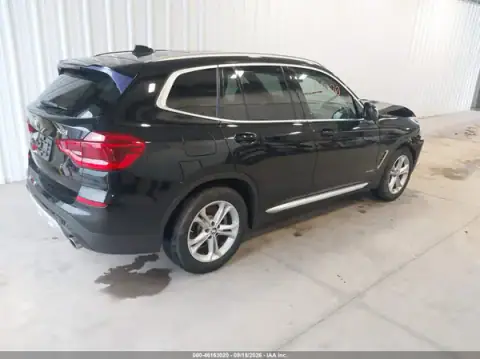 5UXTR9C53JLC77709 — 2018 BMW X3, foto 4 de IAAI, Parte delantera