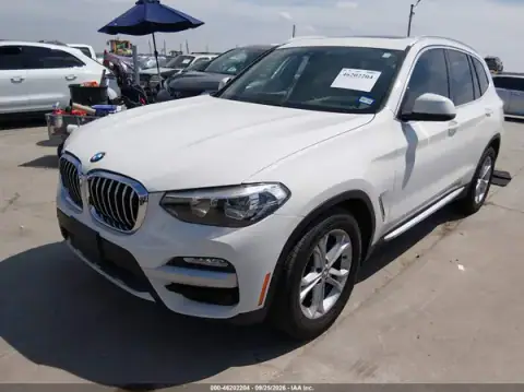 5UXTR7C57KLE97036 — 2019 BMW X3, фото 2 с аукциона IAAI, передняя часть справа