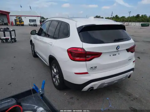 5UXTY5C05L9D58596 — 2020 BMW X3, photo 3 from IAAI, Front end