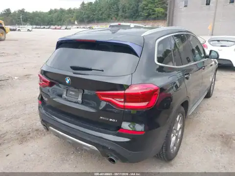 5UXTY5C02L9B70585 — 2020 BMW X3, фото 4 з IAAI, Передня частина