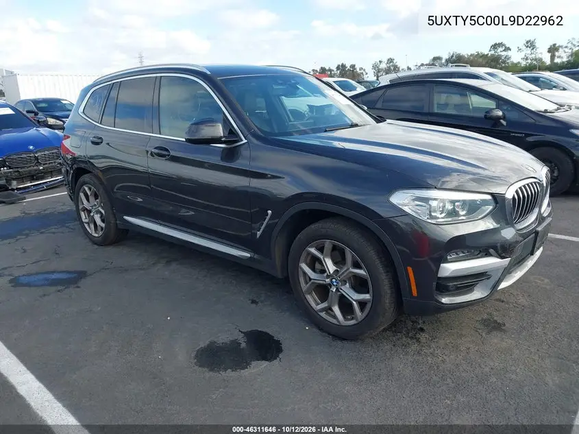 5UXTY5C00L9D22962 — 2020 BMW X3, zdjęcie 2 z IAAI, Tył