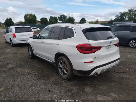 5UXTS1C05M9E10983 — 2021 BMW X3, zdjęcie 3 z IAAI, Przód