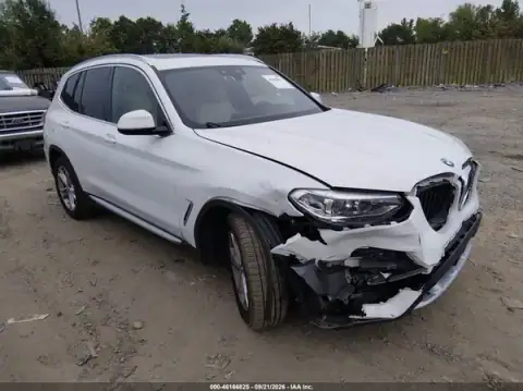 5UXTY5C09M9E30112 — 2021 BMW X3, передняя часть справа (Right Front), фото до ремонта