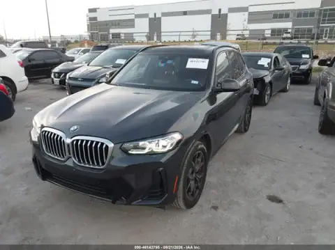 5UX53DP07P9S65917 — 2023 BMW X3, zdjęcie 2 z IAAI 21.10.2026, Prawy bok