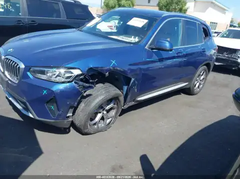 5UX43DP05R9V84361 — 2024 BMW X3, zdjęcie 2 z IAAI, Przód