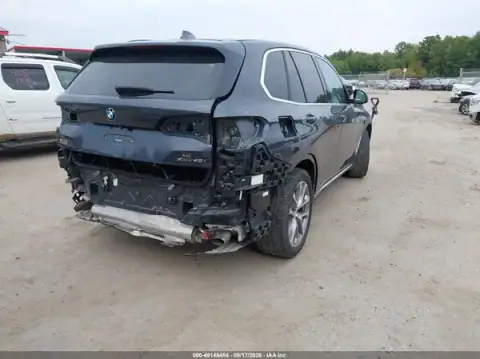 5UXCR6C55KLL51175 — 2019 BMW X5, photo 4 from IAAI, Rear end