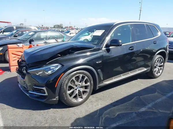 5UXTA6C08P9P19686 — 2023 BMW X5, фото 2 с аукциона IAAI, Передняя часть справа
