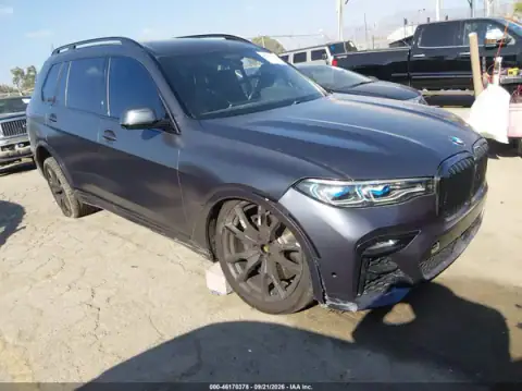 5UXCX6C00M9F14988 — 2021 BMW X7, Левый i правый бока (Left & Right Side), zdjęć przed naprawą