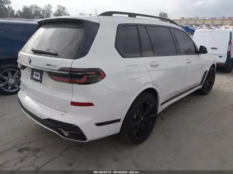 5UX23EM08S9Z23220 — 2025 BMW X7, foto 4 de IAAI, Vandalismo