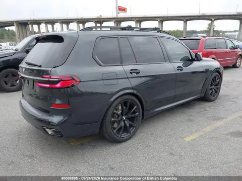 5UX23EM04T9411813 — 2026 BMW X7, zdjęcie 4 z IAAI 26.10.2026, Lewy bok
