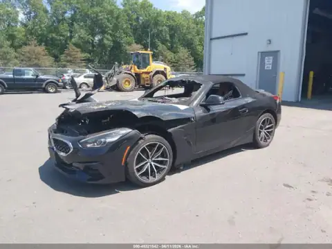 WBAHF3C05LWW67787 — 2020 BMW Z4, foto 2 de IAAI 24.09.2026, Incendio completo