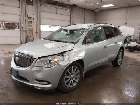 5GAKVBKD3HJ204174 — 2017 Buick Enclave, foto 2 de IAAI, Vuelco