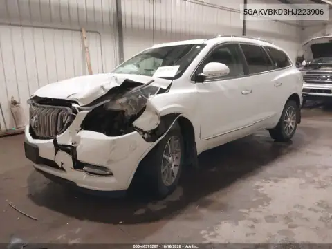 5GAKVBKD3HJ223906 — 2017 Buick Enclave, zdjęcie 2 z IAAI, Przód