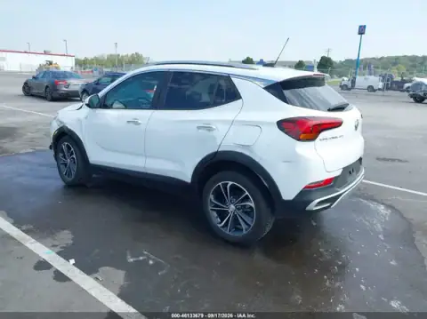 KL4MMDSL7LB123916 — 2020 Buick Encore GX, photo 3 from IAAI, Left side