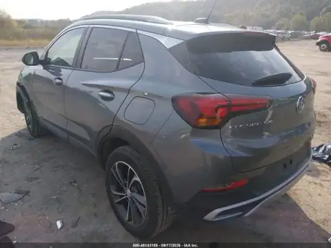 KL4MMESL8LB119914 — 2020 Buick Encore GX, foto 3 de IAAI, Parte delantera