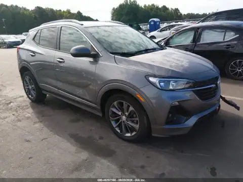 KL4MMESLXMB088361 — 2021 Buick Encore GX, წინა მარცხენა ნაწილი (Left Front), ფოტოები შეკეთებამდე