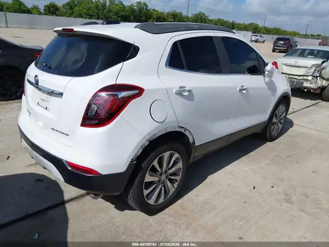 KL4CJASB2HB042579 — 2017 Buick Encore Preferred, zdjęcie 4 z IAAI 23.10.2026, Lewy tył