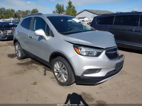 KL4CJASB0JB563676 — 2018 Buick Encore, Parte delantera (Front End), fotos antes de reparar