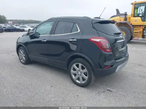 KL4CJCSM6JB672589 — 2018 Buick Encore, фото 3 з IAAI 22.10.2026, Передня частина