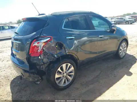 KL4CJASB0JB569140 — 2018 Buick Encore, foto 4 de IAAI, Trasera derecha