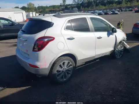 KL4CJESB7KB853549 — 2019 Buick Encore, zdjęcie 4 z IAAI, Przód