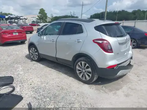 KL4CJASB2KB933463 — 2019 Buick Encore, zdjęcie 3 z IAAI 20.10.2026, Tył