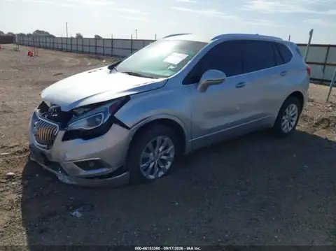 LRBFX2SA1JD009600 — 2018 Buick Envision, zdjęcie 2 z IAAI 21.10.2026, Przód