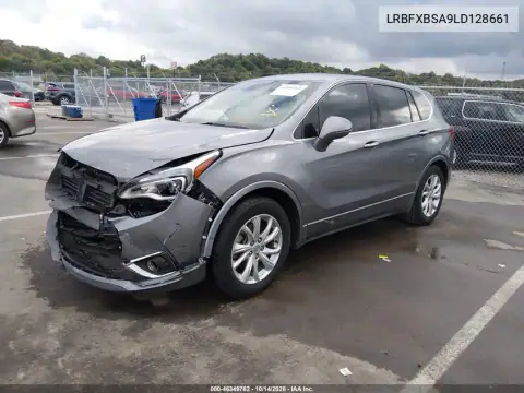 LRBFXBSA9LD128661 — 2020 Buick Envision, foto 2 de IAAI, Parte delantera