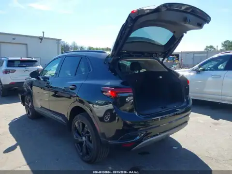 LRBFZPR48PD020559 — 2023 Buick Envision, foto 3 de IAAI 29.09.2026, Parte delantera