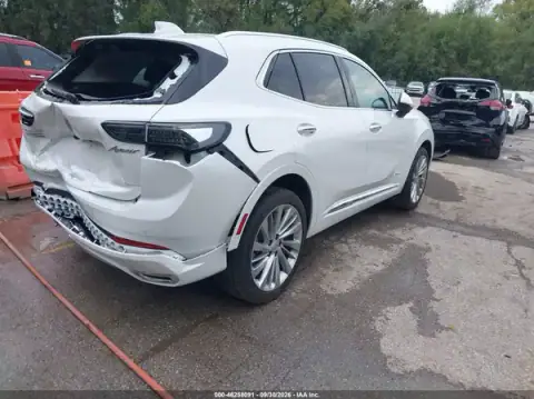 LRBFZME45SD035548 — 2025 Buick Envision, фото 4 з IAAI, Передня й задня частини