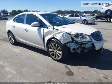 1G4PR5SK2C4209149 — 2012 Buick Verano, Передняя часть, фото до ремонта