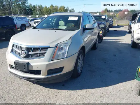 3GYFNAEY9AS573869 — 2010 Cadillac SRX, фото 2 с аукциона IAAI 21.10.2026, Естественный износ