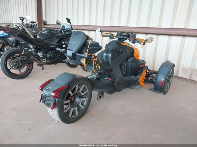 3JB2GEG2XMJ002452 — 2021 Can-Am Ryker Rally Edition, zdjęcie 4 z IAAI 13.10.2026, Prawy bok