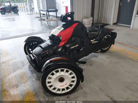 3JB2HEH2XNJ005025 — 2022 Can-Am Ryker Rally Edition, zdjęcie 2 z IAAI 14.10.2026, Przód