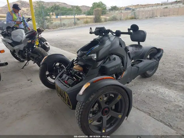3JB2FEF29NJ003047 — 2022 Can-Am Ryker, photo 2 from IAAI 14.10.2026, Front end