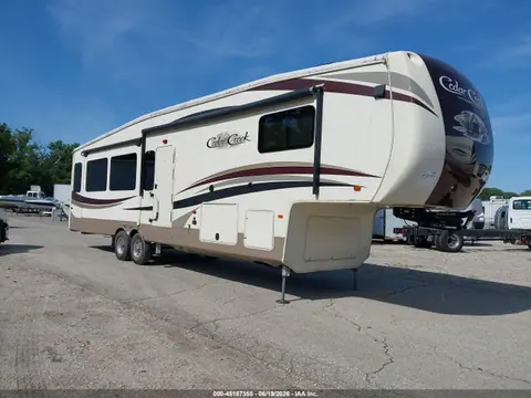 2018 Cedar Creek Other VIN 4X4FCRMT0JS218201 фото 1